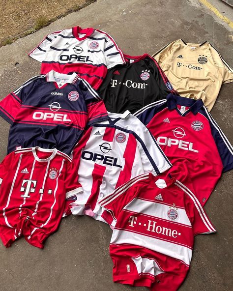 If you're looking for a FC Bayern retro shirt, you might want to check official club stores, online retailers, or auction sites for vintage or replica jerseys. Keep an eye on trusted sources to ensure authenticity. Bayern Munich Shirt, Football Jersey Outfit, Vintage Football Shirts, Retro Football Shirts, Classic Football Shirts, Fc Bayern Munich, Streetwear Fits, Mens Casual Dress Outfits, Causal Outfits