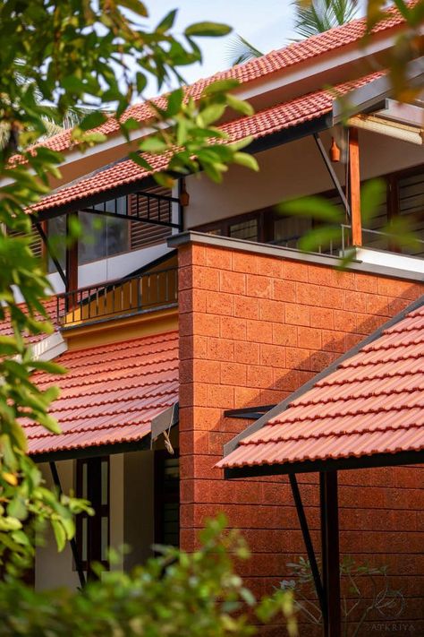 Traditional Roof Design, Manglore Tile Roof Design, Laterite Stone, Kerala Traditional House, Kerala Architecture, Bali House, Brick Garden, Indian Home Design, Small Bedroom Ideas