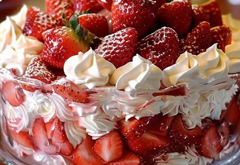 Southern Strawberry Punch Bowl Cake Punch Bowl Cake Recipe Strawberry, Southern Strawberry Punch Bowl Cake, Strawberry Punch Bowl Cake Angel Food, Punch Bowl Cake Recipe Easy, Punchbowl Cakes, Punchbowl Cake, Strawberry Punch Bowl Cake, Punch Bowl Cake Recipe, Easy Strawberry Pie