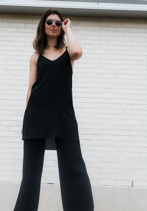 Pants Under Dress Outfits, Pants Under Dress, Dress With Pants Underneath, Pants Under Skirt, Dresses Over Pants, Short Slip Dress, 2023 Dress, Slip Dress Outfit, Dress Pants Outfits