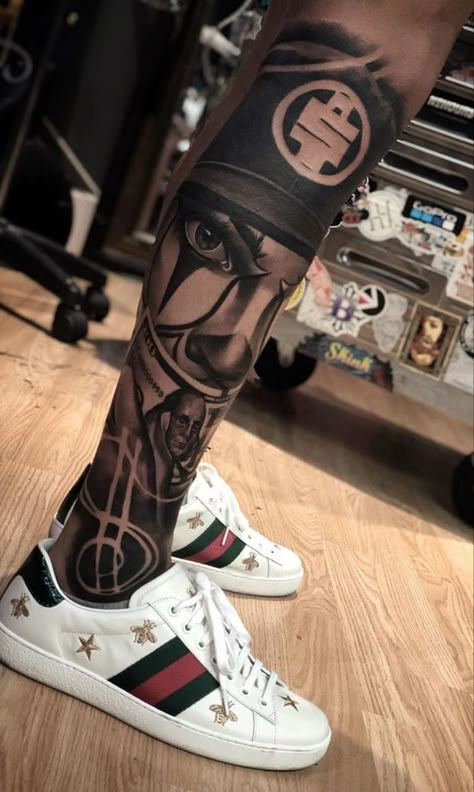 Traditional Chicano Tattoos, Art Chicano, Chicano Tattoos Sleeve, Full Leg Tattoos, Gangsta Tattoos, Money Tattoo, Chicano Style Tattoo, Graffiti Tattoo, Forarm Tattoos