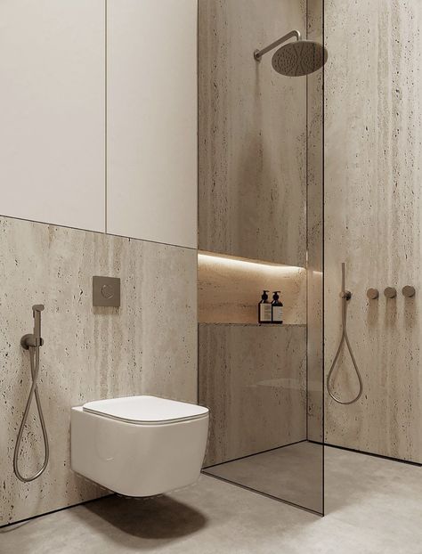 Modern Main Bathroom Design, Wc Wall Design, Small Japanese Bathroom, Modern Travertine Bathroom, Bathroom Ideas Travertine, Travertine And Green Bathroom, Travertine Bathroom Modern, Travertine Bedroom, Modern Ensuite Bathroom Ideas