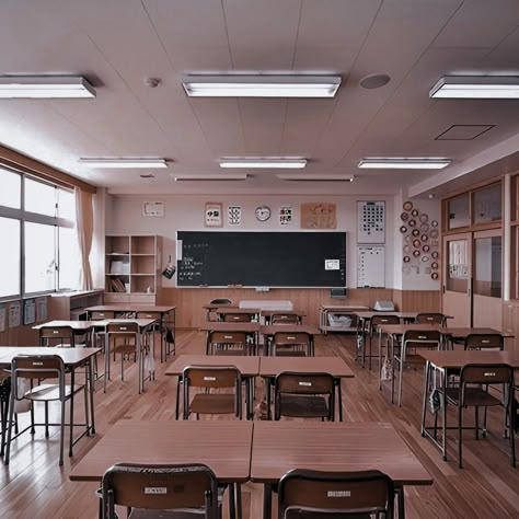 Japan Classroom, Korean Classroom, Japanese Classroom, Emoji People, Classroom Interior, School Hall, Alphabet Photography, Student Room, School Interior