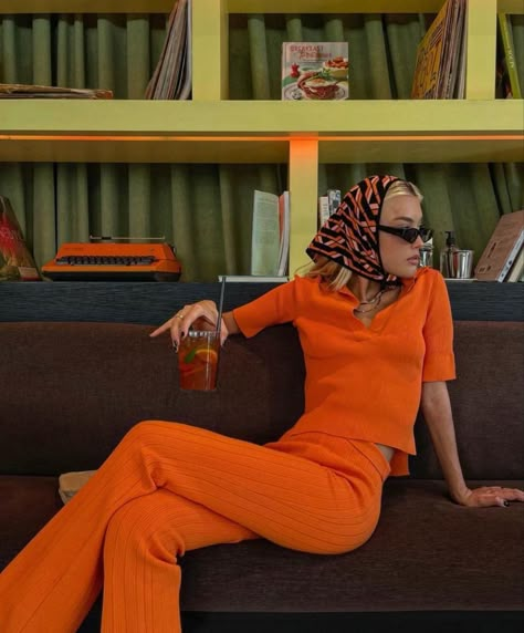 anyabourbon Headscarf Outfit, The Old Money Aesthetic, Style Roots, Cottagecore Vibes, Mode Hippie, Look Summer, Orange Outfit, Money Aesthetic, Summer Fashion Trends