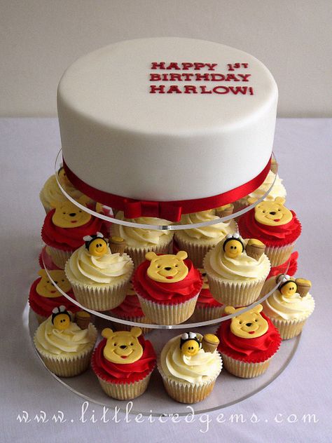 Winnie The Pooh Cupcake Ideas, Pooh Bear Cake Ideas, Winnie Pooh Cupcakes, Pooh Bear Cakes, Pooh Bear Cupcakes, Winnie The Pooh First Birthday Cake, Winnie The Pooh Cupcakes Ideas, Kids Cakes For Boys, Cupcakes Winnie Pooh