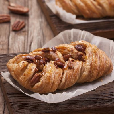 A bite from this Danish pastry will remind you of autumn. The sweet maple flavor along with the pecan nuts blend together for that fall-themed flavor. Pecan Danish Recipe, Pecan Danish, Danish Pastry Recipe, Danish Recipes, Pecan Desserts, Danish Recipe, Danish Pastries, Danish Pastry, Pastry Recipe