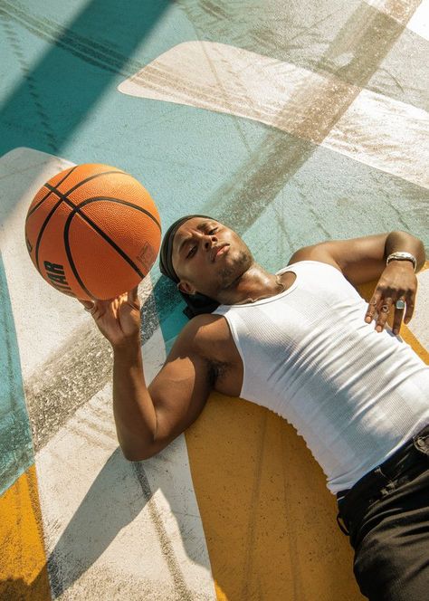 Lifestyle photoshoot at a basketball court, wide angle photos Basketball Court Editorial, Basketball Photoshoot Ideas, Wide Angle Photos, Basketball Court Photoshoot, Basketball Photoshoot, Athletic Photoshoot, Basketball Shoot, Court Photoshoot, Basketball Pictures Poses