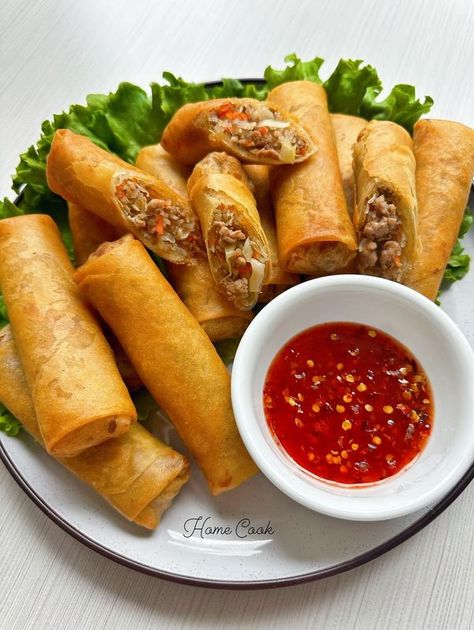 Traditional Spring Rolls, Spring Roll Recipe Fried, Types Of Spring Rolls, Fried Spring Rolls Recipe, Shanghai Rolls Filipino Food, Chinese Restaurant Egg Rolls, Filipino Spring Rolls, Chinese Spring Rolls, Spring Rolls Recipe