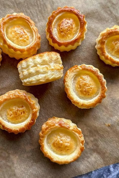 How To Make Mini Vol Au Vent Cases For Canapes Snack Catering Ideas, Savoury Canapes Finger Foods, Puff Pastry Cups Recipes Appetizers, Puff Pastry Vol Au Vents, Vol Au Vents Recipe, Vol Au Vent Fillings Savoury, Vol Au Vent Fillings, Chocolate Cake For Diabetics, Vol Au Vent Recipe