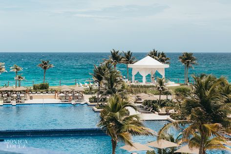 Cancun Wedding Reception, Blue Venado Wedding Riviera Maya, Hyatt Ziva Cancun Wedding, Royalton Cancun Wedding, Cancun Wedding Venues, Hyatt Ziva Cancun, Cancun Wedding Photography, Cancun Destination Wedding, Blush Color Palette