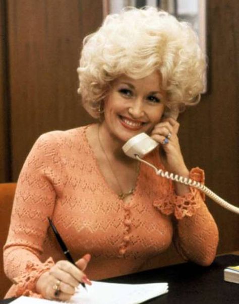 Doralee Rhodes, Personal Secretary, from 9 to 5 Doralee Rhodes, Dolly Parton 9 To 5, Female Monologues, Dolly Parton Pictures, Bouncy Hair, 9 To 5, Jane Fonda, New Girlfriend, Hello Dolly