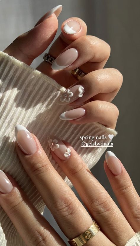 Spring Neutral Nails, Floral Nails Summer, Nail Art Spring, Summer Vacation Nails, Nail Art Flower, Nail Art Inspo, Cruise Nails, Hello Nails, Subtle Nails