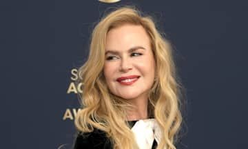 Nicole Kidman shows off astounding vacation moment in new waterside photo | HELLO! Balenciaga Runway, Greek Vacation, Silver Gown, Black Balenciaga, Tracee Ellis Ross, Celebrity Travel, Latest Celebrity News, Sheer Tights, Keith Urban