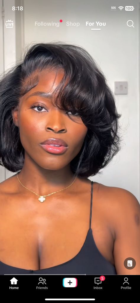 Short Hair Blowout Black Women, Short Hair Blowout, Sew In Wig, Short Box Braids Hairstyles, New Hair Do, Birthday Hairstyles, Short Hair Black, Short Sassy Hair, Blowout Hair