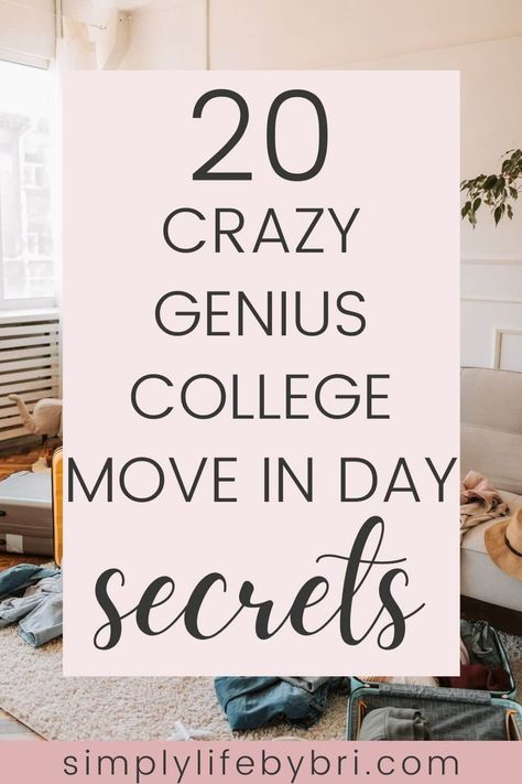 Dorm Room Packing List, College Move In Day, College Freshman Dorm, Packing List Spring, College Dorm Diy, College Dorm Checklist, Move In Day, College Dorm Room Inspiration, How To Stay Organized