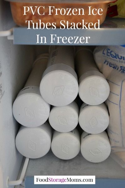 DIY PVC Frozen Ice Tubes-easy to make for coolers and lunch boxes by FoodStorageMoms.com Cooler Hacks, Pvc Pipe Storage, Ice Packs For Coolers, Diy Ice Pack, Pvc Furniture, Diy Cooler, Pvc Pipe Crafts, Pvc Pipe Projects, Frozen Pipes