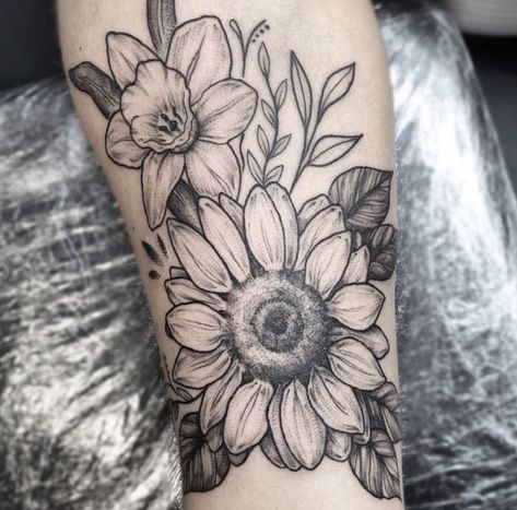 #tattoo #flowers #sunflower #original Daffodil Tattoo, Tattoo Shading, Tattoo Flowers, Imperfection Is Beauty, Forearm Tattoo Women, Sunflower Tattoos, My Tattoo, Sunflower Tattoo Design, Cover Up Tattoo