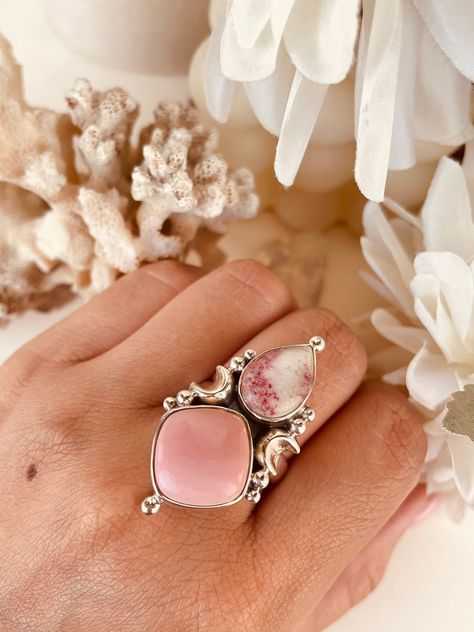 Pink Jewerly, Moon Rings, Western Fashion Jewelry, Pink Opal Ring, Handmade Silver Jewellery, Silver Spinner Rings, Rings Silver, Dope Jewelry, Size 8 Women