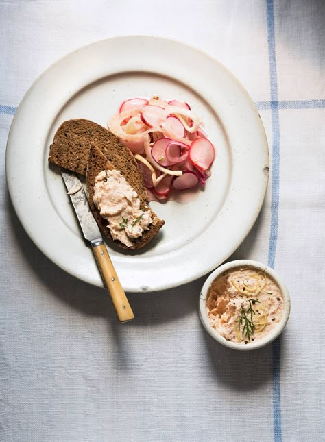 Chef And The Farmer, Pickled Fennel, Salmon Pate, Smoked Salmon Pate, Otto Lenghi, Beet Juice Recipe, Dinner Party Starters, Hot Smoked Salmon, Terrine Recipe