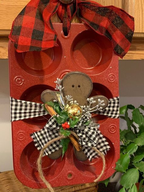 Muffin Tin Christmas Crafts, Muffin Pan Crafts Ideas, Muffin Pan Crafts Christmas Decorations, Muffin Tin Crafts Ideas, Diy Muffin Pan Decor, Christmas Muffin Tin Craft, Dollar Tree Gingerbread Crafts, Christmas Cookie Tin Can Crafts Ideas, Gingerbread Mantle