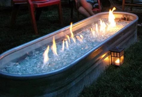 Creative ways to reuse old galvanized cubes in your garden | My desired home Diy Fire Pit Ideas, Horse Trough, Galvanized Tub, Water Trough, Fire Pit Furniture, Ideas For Backyard, Fire Pit Ideas, Patio Fire Pit, Stock Tank