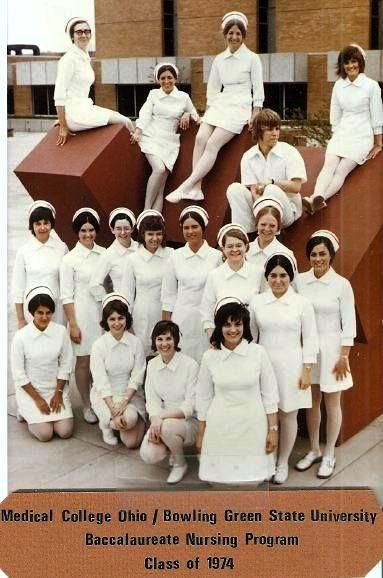 Nurses | American Student Nurses, 1974. | Nurses Uniforms and Ladies Workwear | Flickr 1970s Nurse Uniform, Nurse History, Nurse Photography, Nursing Student Humor, Nursing Outfit, American Student, History Of Nursing, Vintage Nursing, Nurse Dress Uniform