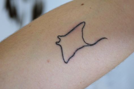 Tatouages à Bali | ENABLA Bali Tattoo, Fish Tattoos, Jesus Fish Tattoo, Tatting, Bali, Tattoos, Art