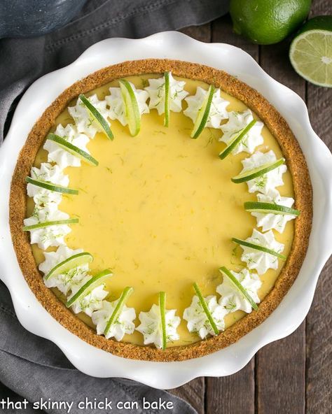 Key Lime Pie with Graham Cracker Crust | A classic recipe with a zesty punch of citrus! @lizzydo Sugar Free Key Lime Pie, Best Key Lime Pie Recipe, Keto Key Lime, Pie With Graham Cracker Crust, Key Lime Pie Easy, Key Lime Pie Recipe, Lime Pie Recipe, Graham Cracker Crust Pie, Keylime Pie Recipe