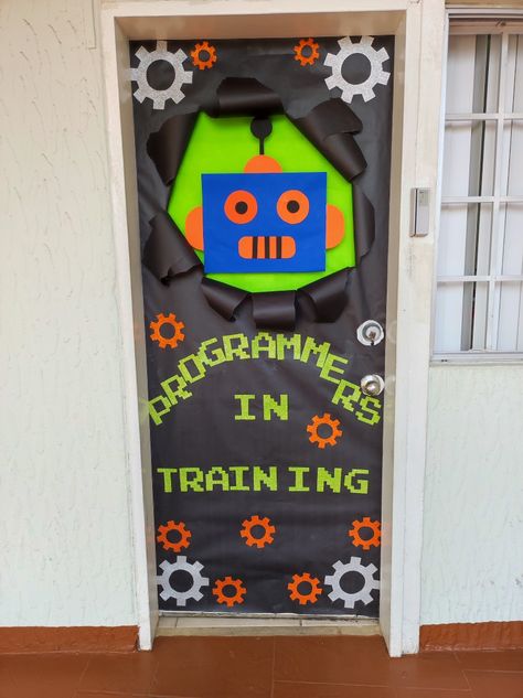 School Technology Room Decor, Computer Science Decorations, Computer Lab Door Ideas, Coding Classroom Decor, Robotics Classroom Decorations, Computer Lab Door Decorations, Coding Bulletin Board, Computer Lab Door, Computer Lab Decoration Ideas