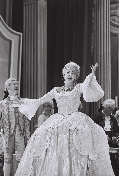 Anna Moffo as Manon with Florida Grand Opera, 1963 Victorian Opera Singer, Opera Singers On Stage, Opera Singer Aesthetic, Anna Moffo, Opera Music, 18th Century Costume, A Night At The Opera, Opera Singer, Music Motivation