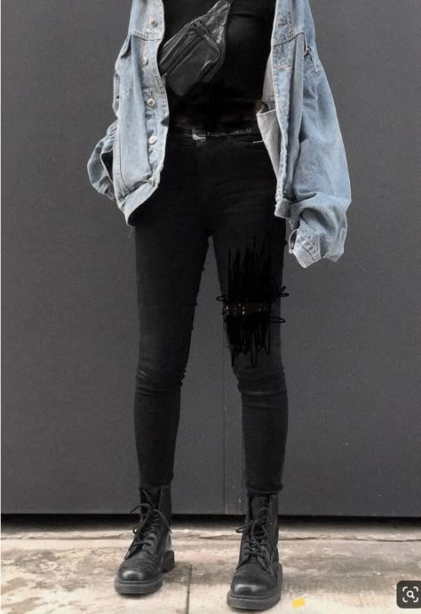 Blue Jeans Goth Outfit, Black Skinning Jeans Outfit, Jeans And Combat Boots Outfit, Soft Goth Outfits, Fashion Song, Jeans And Combat Boots, Combat Boot Outfit, Green Grunge, Outfits Con Jeans