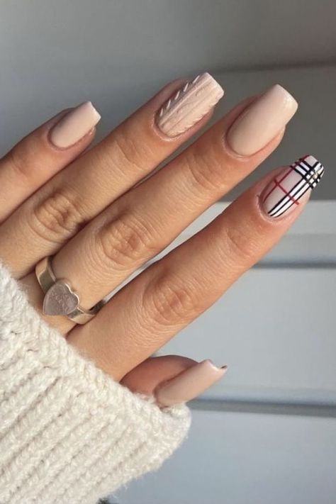 November Nails, Plaid Nails, Sweater Nails, Thanksgiving Nails, Neutral Nails, Pretty Acrylic Nails, Chic Nails, Short Acrylic Nails, Best Acrylic Nails