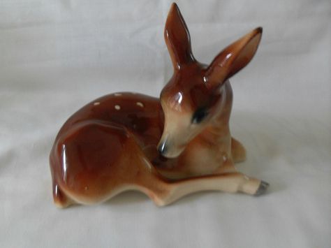 Deer Ceramic, Ceramic Deer, Porcelain Animal, Vintage Deer, Ceramic Animals, Clay Art Projects, Ap Art, Animal Figurines, Pottery Painting