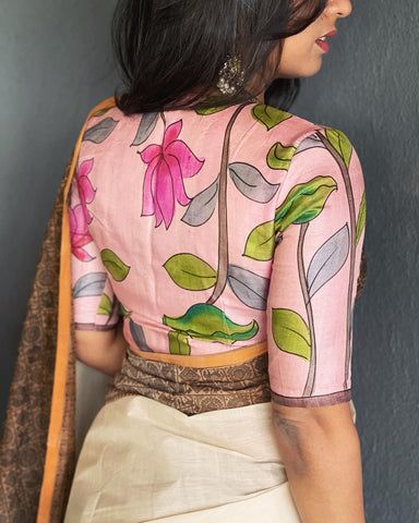 ALL BLOUSE – sakhifashions Kalamkari Blouse, Blouse Designs High Neck, New Saree Blouse Designs, Fashionable Saree Blouse Designs, Blouse Design Images, Silk Saree Blouse Designs, Elegant Blouse Designs, Unique Blouse Designs, Designer Saree Blouse Patterns