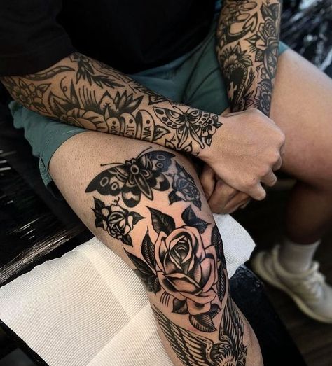 Traditional Thigh Tattoo, Traditional Tattoo Black And Grey, Traditional Tattoo Man, Thigh Tattoo Men, Traditional Hand Tattoo, Traditional Black Tattoo, Traditional Tattoo Inspiration, Traditional Tattoo Sleeve, Tattoo Inspiration Men