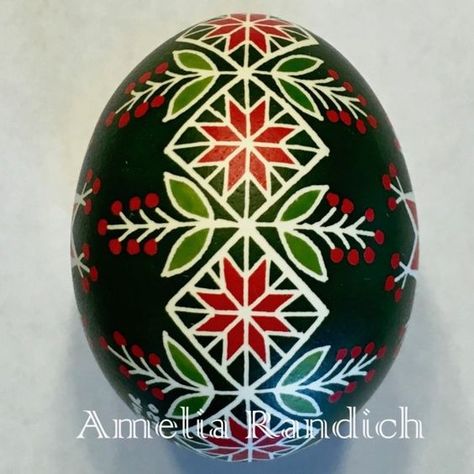 Pysanky Eggs Pattern, Ukrainian Christmas, Egg Christmas, Easter Egg Art, Easter Egg Pattern, Merry Christmas Gif, Polish Folk Art, One Egg, Pysanky Eggs