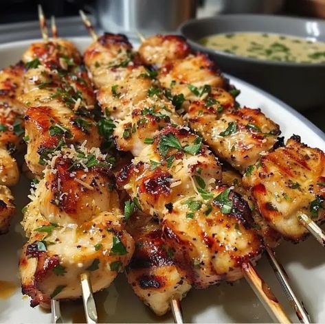 Garlic Parmesan Chicken Skewers – Naomi's Recipes Garlic Parmesan Butter, Garlic Parmesan Chicken Skewers, Parmesan Chicken Skewers, Parmesan Butter, Chicken Skewer Recipe, Skewer Recipes, Garlic Parmesan Chicken, Parmesan Chicken, Chicken Skewers