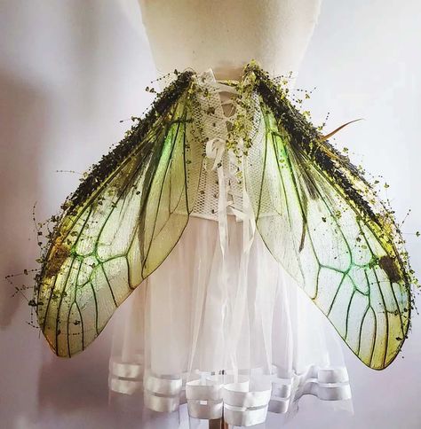 Fairy Wings Fabric, Fairy Dress Diy, Leaf Corset, Woodland Fairy Wings, Fae Costume, Faerie Wings, Fairy Costume Diy, Earth Fairy, Fantasy Craft