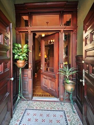 Vestibule, tiled foyer Victorian Interior, Victorian Interiors, Foyer Decorating, Victorian Decor, House Inspo, Dream Home Design, Future House, Victorian Homes, Interior Architecture Design