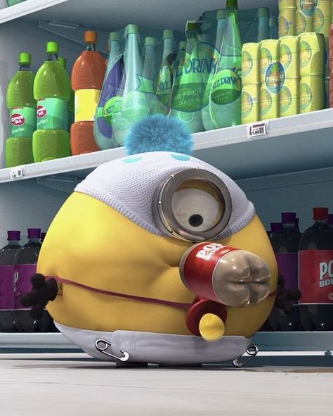 One of my favorite scenes. Oh my goodness, I love this!! 3 Minions, Despicable Minions, Minion Love, Minions Minions, Minions Love, Cute Minions, Despicable Me Minions, Minions Despicable Me, A Minion