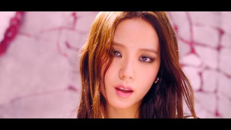 Jisoo BLACKPINK How You Like That Blackpink Members, Video Capture, Aesthetic Songs, Her Music, Best Songs, Blackpink Jisoo, Yg Entertainment, Red Velvet, Girl Group