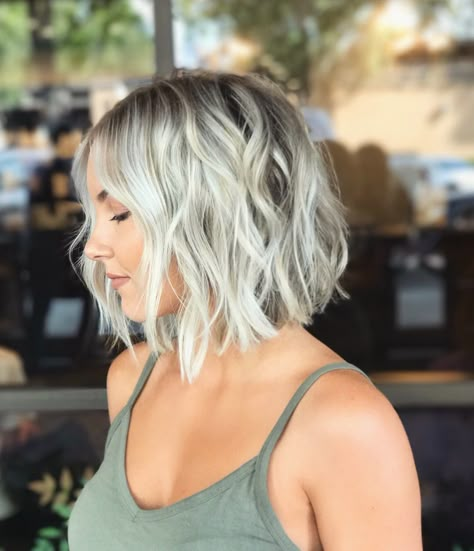 Bob Hairstyles For Fine Hair, Best Short Haircuts, Very Short Hair, Short Blonde, Short Blonde Hair, Long Bob, Short Haircuts, Grey Hair, Short Hairstyles For Women