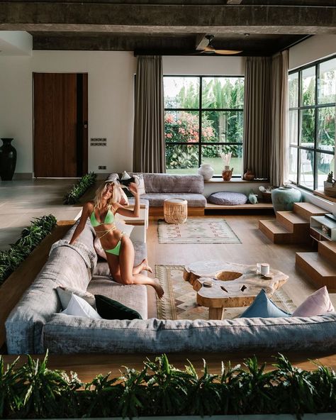 Lauren Bullen🌜Travel + Bali on Instagram: “This has to be one of my favourite spaces in our house, we wanted the living room to feel grand- so we sunk the seating and exposed the…” Modern Conversation Pit, Lauren Bullen, Bali Style Home, Bali House, Sunken Living Room, Contemporary House Design, New Home Designs, Living Room With Fireplace, Living Room Seating