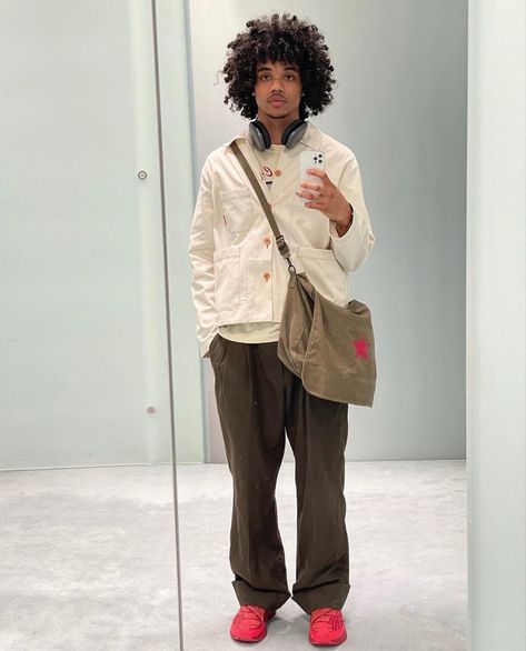 Afro Hair Boy, Afro Clothes, Indie Boy, Black Male Models, Throwing Fits, Style List, Streetwear Outfit Ideas, Afro Style, Men Stylish Dress