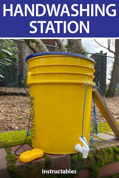 Diy Hand Washing Station Outside, Diy Outdoor Hand Washing Station, Camp Hand Washing Station, Hand Washing Station Diy, Camp Wash Station, Portable Handwashing Station, Portable Hand Washing Station Diy, Camping Dish Washing Station, Outdoor Handwashing Station