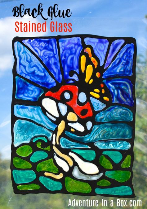 Make imitation stained glass with black glue! Try this unique craft technique with kids and create numerous window decorations and suncatchers. I’ve tried many different ways of making imitation stained glass. I have never tried the real thing, true, what with all my other crafting hobbies, but have always liked to paint the odd design … Camping Art Projects, Camping Art Projects For Kids, Crafting Hobbies, Painting On Glass Windows, Glass Art Installation, Stained Glass Cookies, Black Glue, Glue Art, Glass Glue