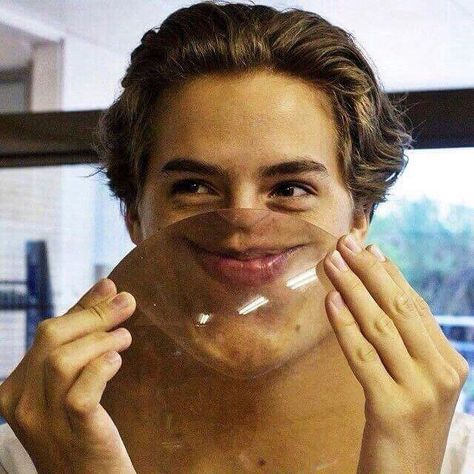 Cole Sprouse Snapchat, Sprouse Cole, Cole Sprouse Wallpaper Iphone, Cole Sprouse Shirtless, Cole Sprouse Aesthetic, Cole Sprouse Hot, Cole Sprouse Funny, Cole Sprouse Wallpaper, Cole Spouse