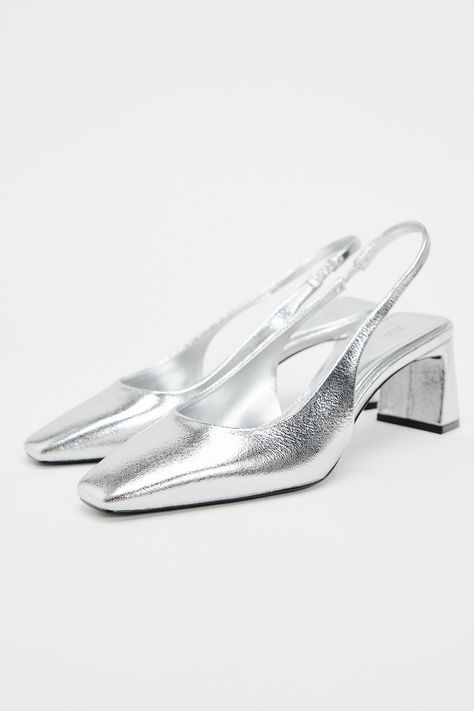 METALLIC SLINGBACK SHOES - Silver | ZARA Spain Park Ceremony, Wood Reception, Outfit Zara, Zara Heels, Reception Dinner, Embellished Shoes, Square Toe Heels, Slingback Heels, Ootd Inspo