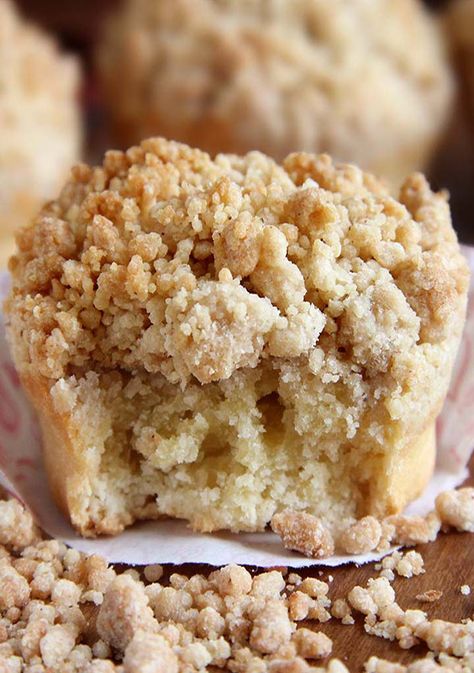 Cinnamon Coffee Cake Muffins, Coffe Cake, Crumb Coffee Cakes, Crumb Muffins, Baked Sweets, Cinnamon Coffee Cake, Coffee Cake Muffins, Cream Cheese Muffins, Cake Muffins