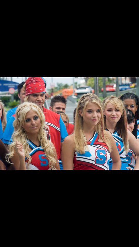 Bring it on: In it to Win It The "Shets" Bring It On In It To Win It, Paris Hilton And Nicole Richie, Cassie Scerbo, Dance Movies, Cheerleading Pictures, Lifetime Movies, Halloween Costumes Friends, Chick Flicks, Nicole Richie